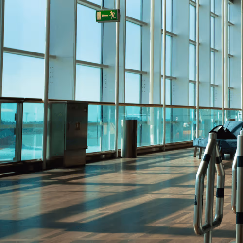 Multi modular laminate flooring at the airport