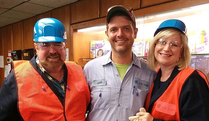 Joshua Randles, a production operator in Paducah, Kentucky, was selected as the winner of the 2018 Outstanding Volunteer Award at H.B. Fuller.